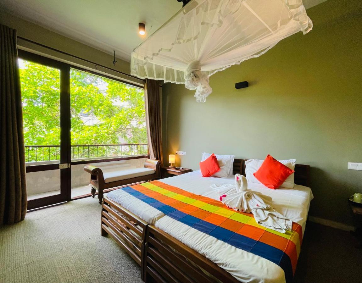 Ayur Ayur Resort & Ayurveda Retreat Negombo Extérieur photo